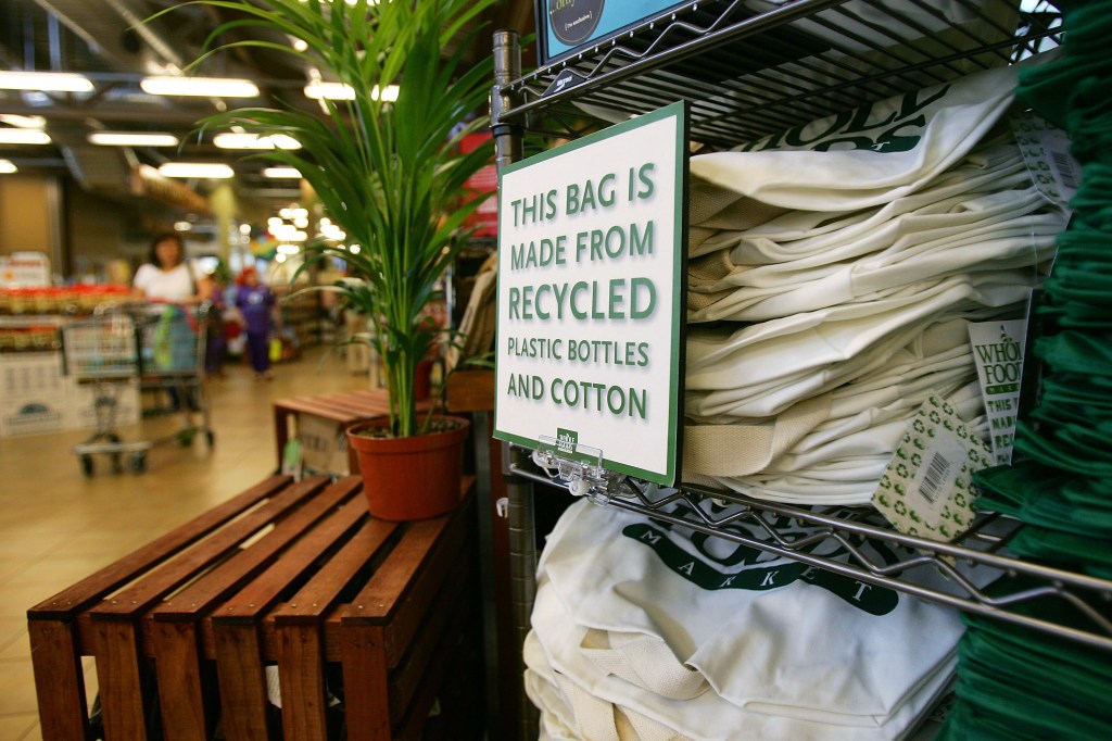Sign about recycled packaging