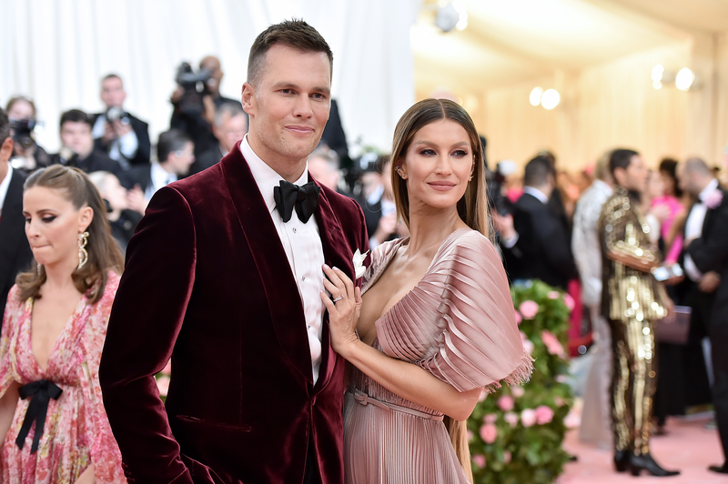 FTC updates guidelines, proposes rule to rein in celebrity endorsements