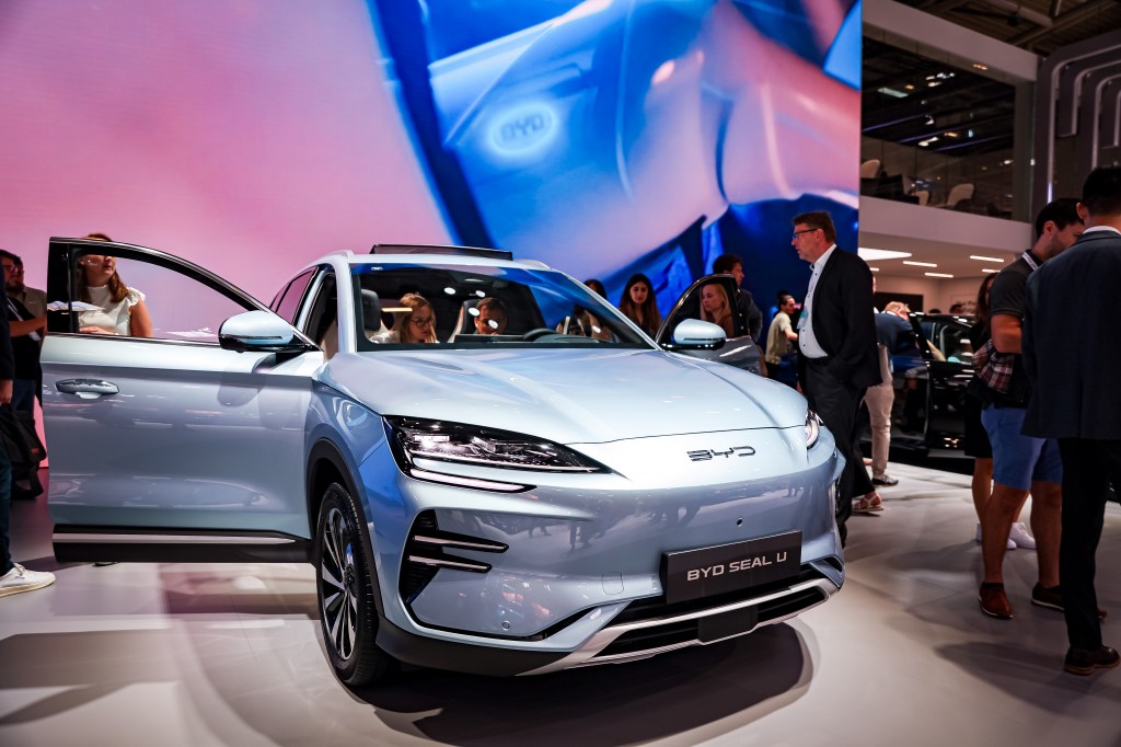 White House & Commerce move to mitigate Chinese smart car risks