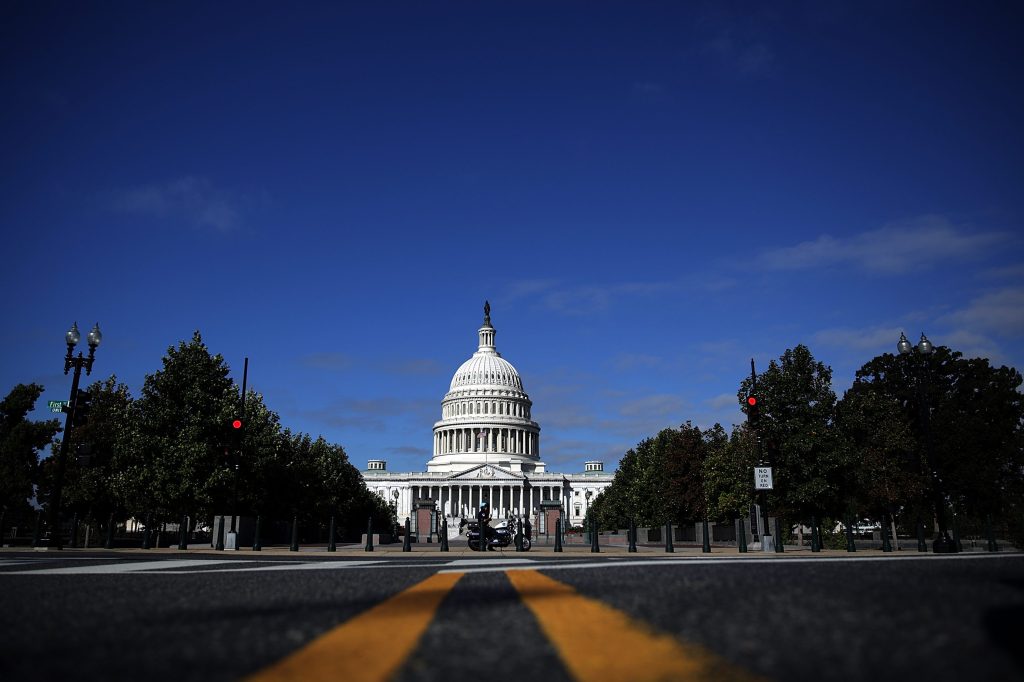 Image of the US Capitol building.