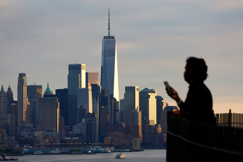 SEC and CFTC whistleblower awards down in 2024