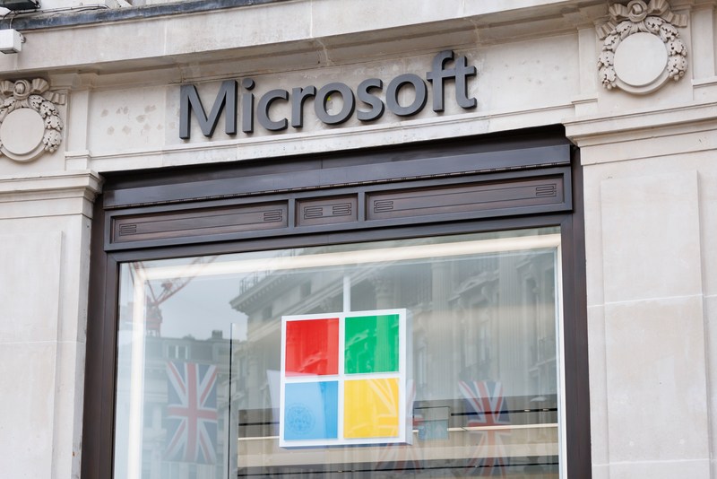 Front view of a Microsoft store in London