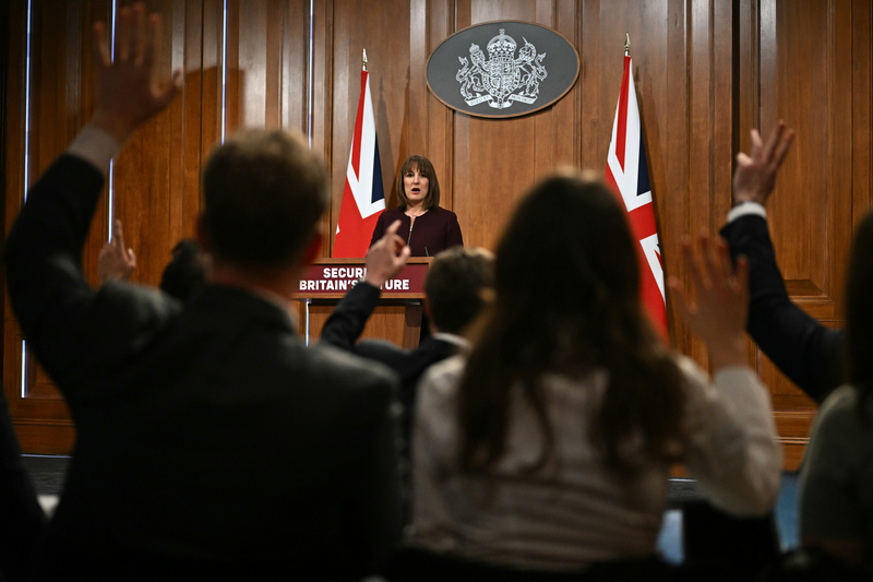Spotlight on ambitious UK government proposals to use pensions for growth
