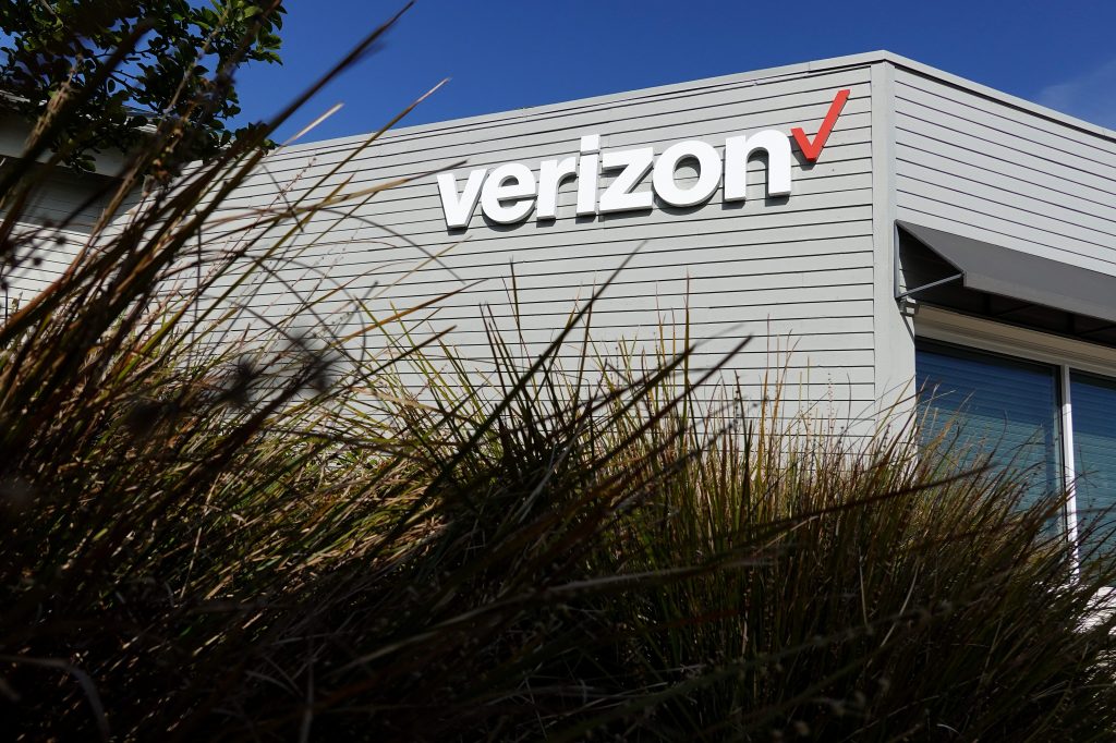 FCC approves $20 billion Verizon-Frontier merger