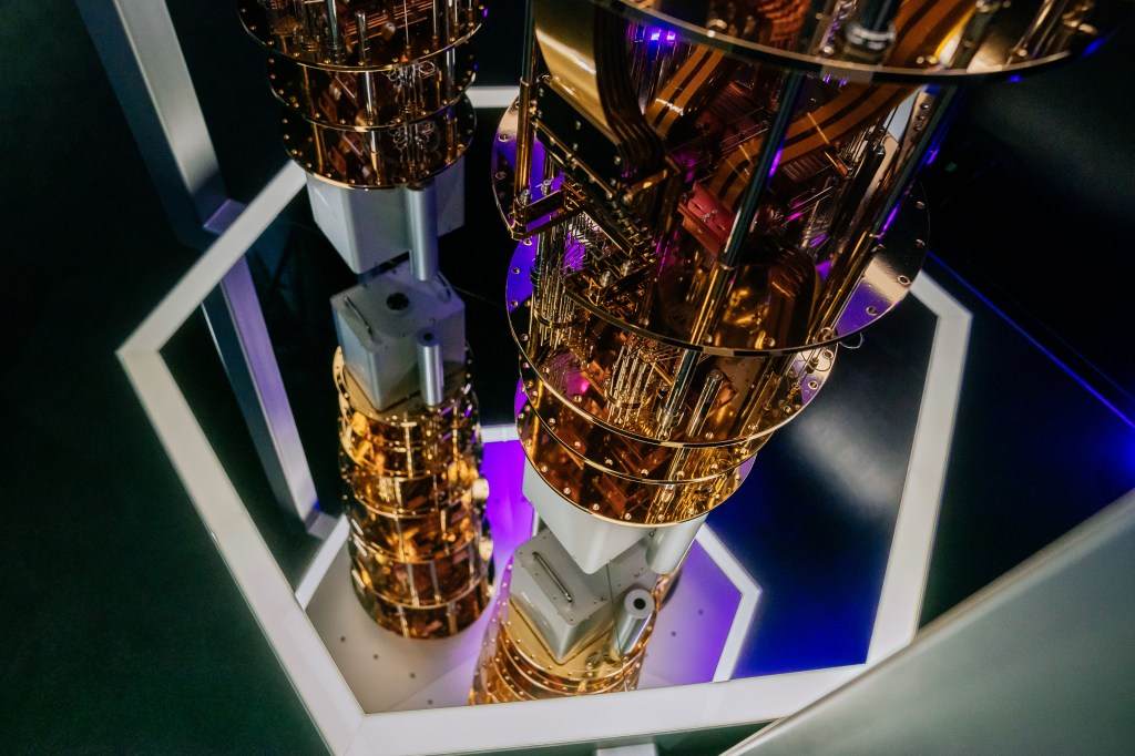 De-risking your data center with AI