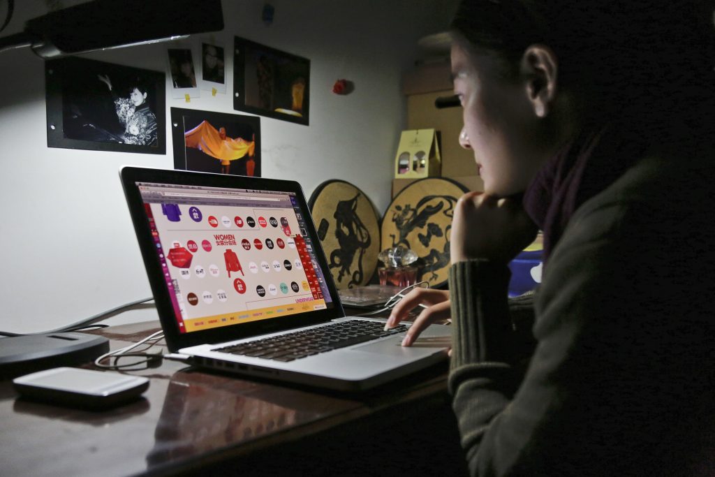 States scrutinize the risks behind BNPL