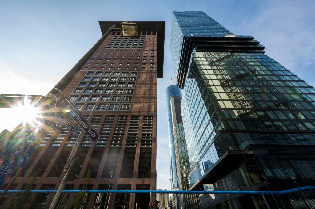 EBA and AMLA complete transition of powers in anti-money-laundering supervision