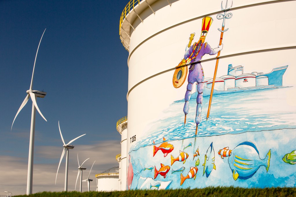 ESMA seeks clearer communication of ESG strategy to investors