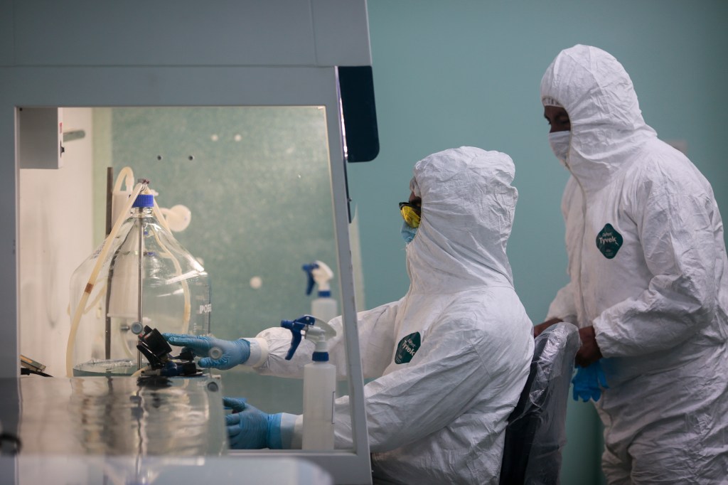 FDA warns medical device maker about clinical trial, premarket violations