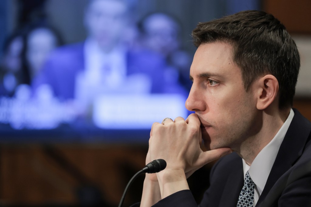 FDIC's Hill: Use AI to track suspicious acts and don't expect deposit insurance for stablecoins