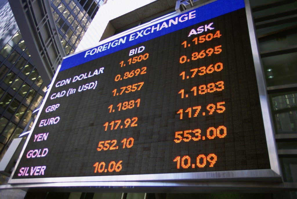 Canada drops trading fee cap to $0.0017