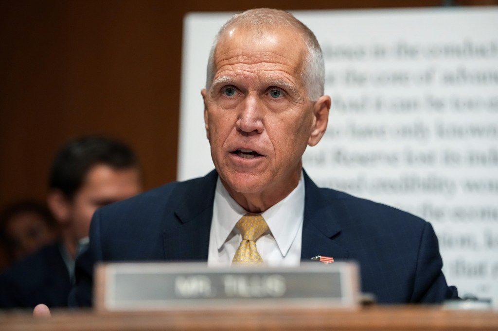 Compromise on stablecoin yields gives CLARITY Act a boost