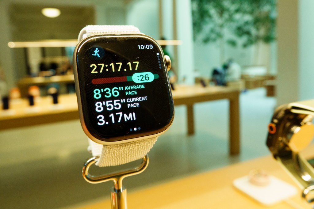 Wearables raise concerns over medical record privacy and compliance