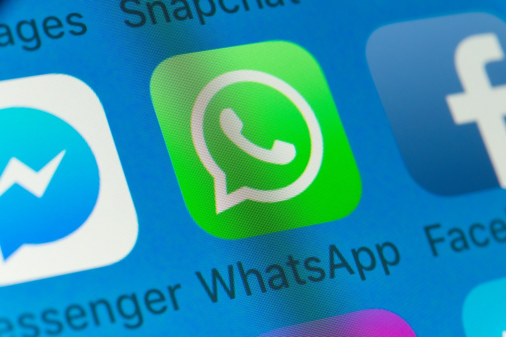 UK to review use of non-corporate comms channels in government