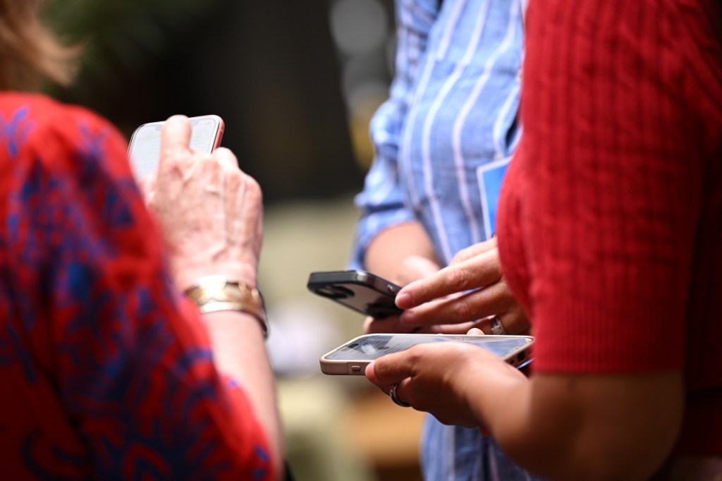 Confidence key as consumers turn to social media and AI financial advice