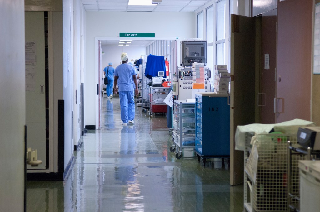 Hospital groups can intervene in AbbVie 340B patient definition lawsuit