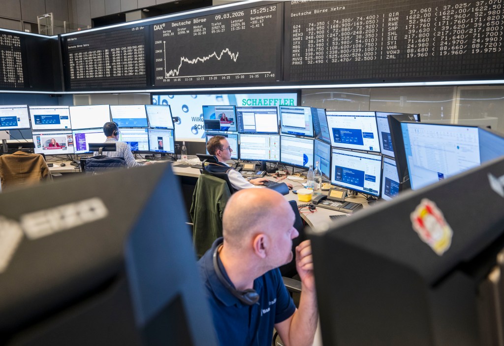 ESMA warns of hidden market vulnerabilities amid strong investor optimism